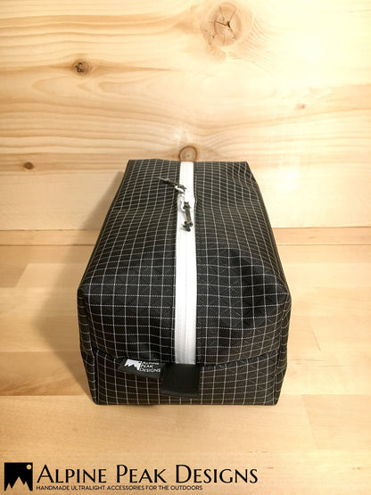 Lightweight Box Pouch, Large